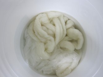 laine merinos, Stage Teinture végétale, ADN Laine 71220 pressy sous dondin, en Bourgogne du Sud